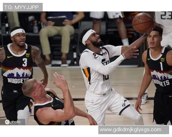 掘金与爵士精彩对决回顾2月1日比赛录像全程分析