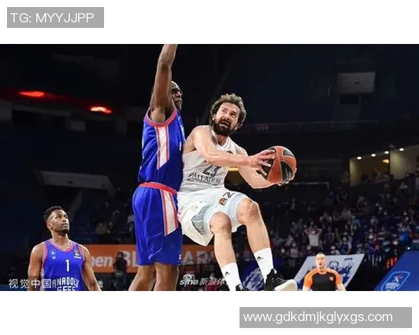 皇马与埃菲斯激战正酣比赛结果揭晓引发热议 皇马与埃菲斯激战正酣比赛结果揭晓引发热议