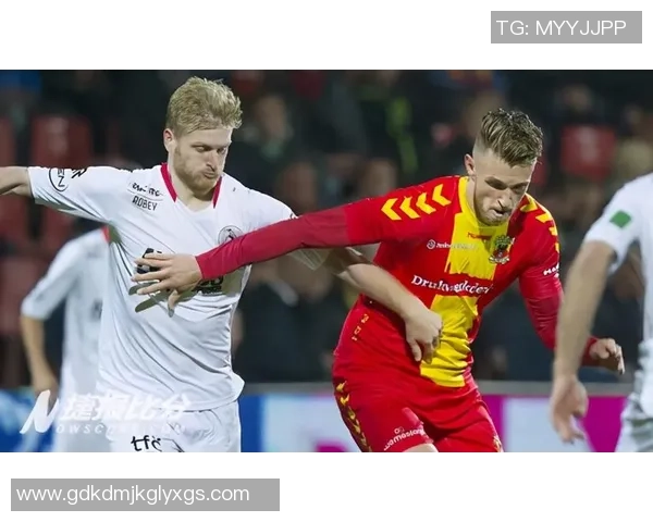 登博斯与阿尔梅勒对决因天气原因延期球迷期待新赛程安排